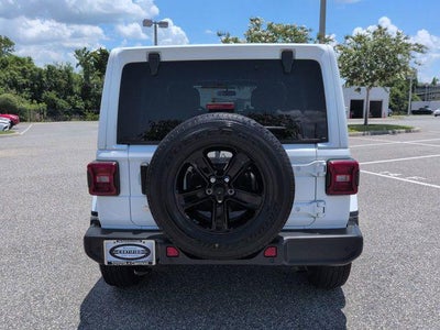 2020 Jeep Wrangler Unlimited Sahara Altitude
