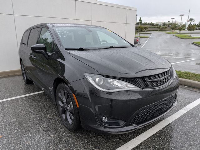 2020 Chrysler Pacifica Touring