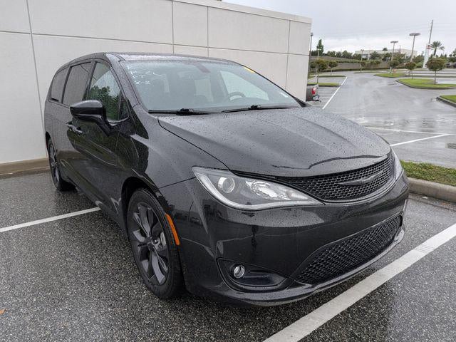 2020 Chrysler Pacifica Touring