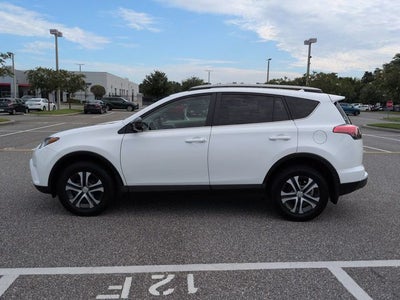 2017 Toyota RAV4 LE