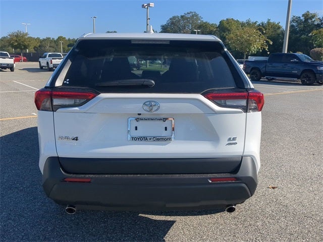 2025 Toyota RAV4 LE