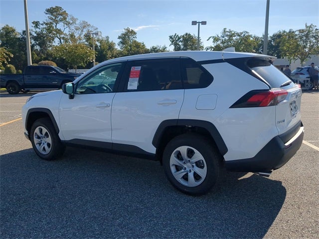 2025 Toyota RAV4 LE