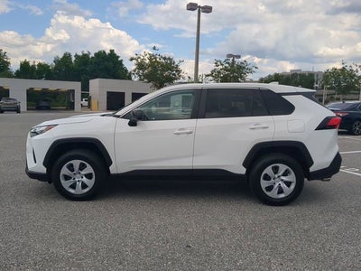 2023 Toyota RAV4 LE