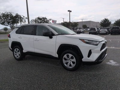 2024 Toyota RAV4 LE