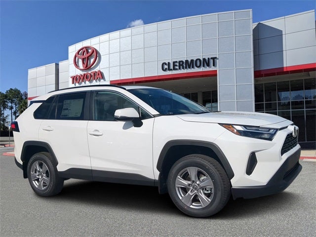 2025 Toyota RAV4 XLE