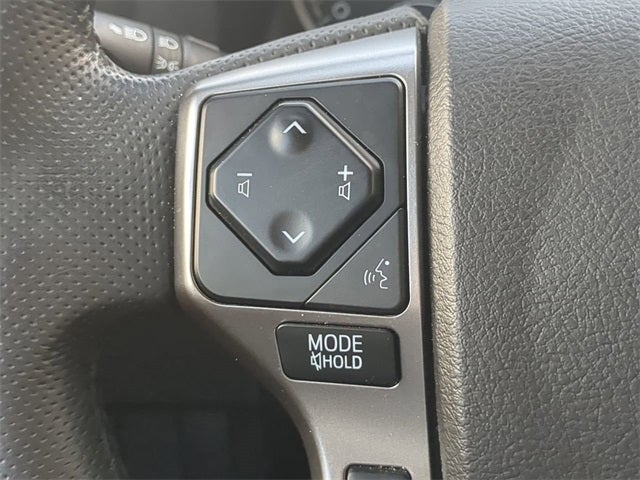 2022 Toyota TACOMA SR5 SR5 V6