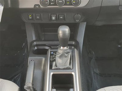 2022 Toyota TACOMA SR5 SR5 V6