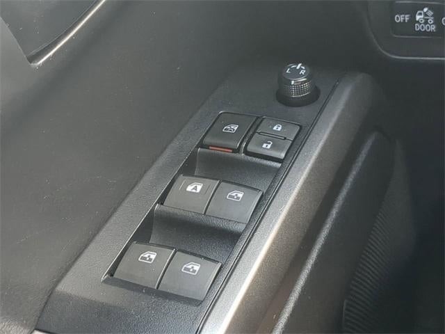 2022 Toyota TACOMA SR5 SR5 V6