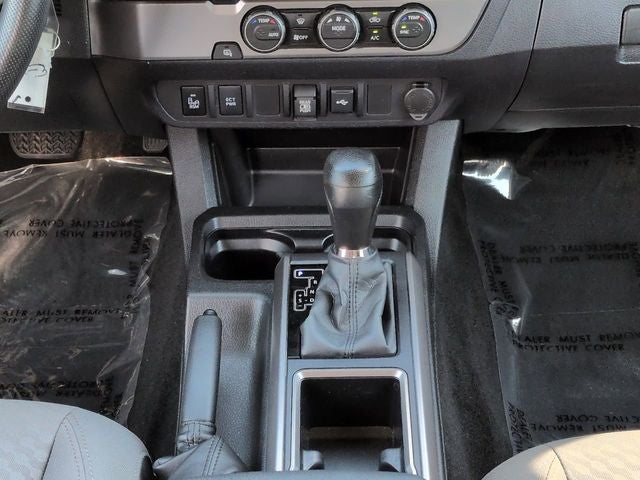 2022 Toyota TACOMA SR5 SR5 V6
