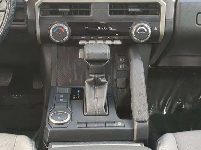 2024 Toyota TACOMA SR5 SR5