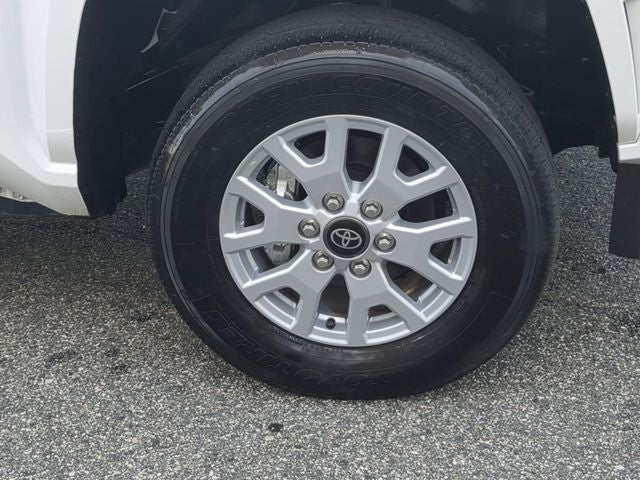 2024 Toyota TACOMA SR5 SR5