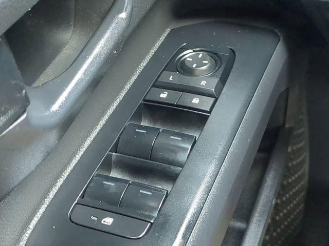 2024 Toyota TACOMA SR5 SR5