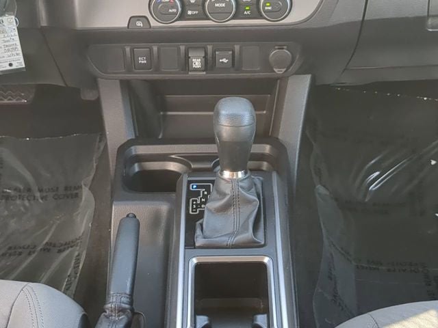 2022 Toyota TACOMA SR5 SR5 V6