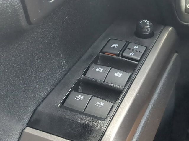 2023 Toyota TACOMA SR5 SR5 V6