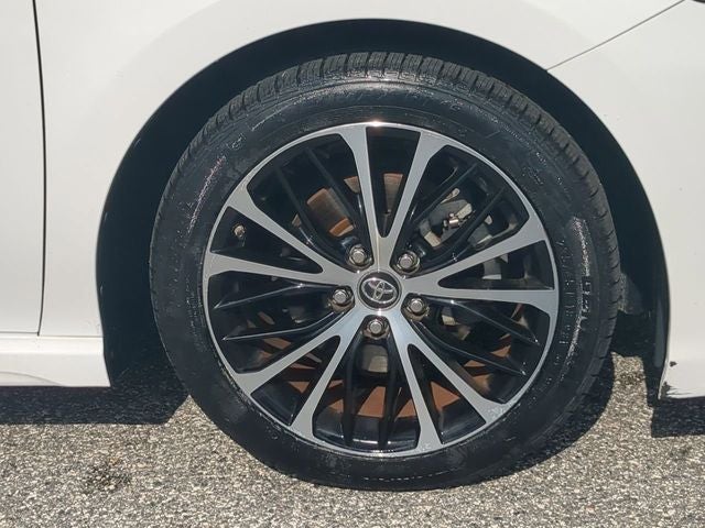 2019 Toyota CAMRY SE