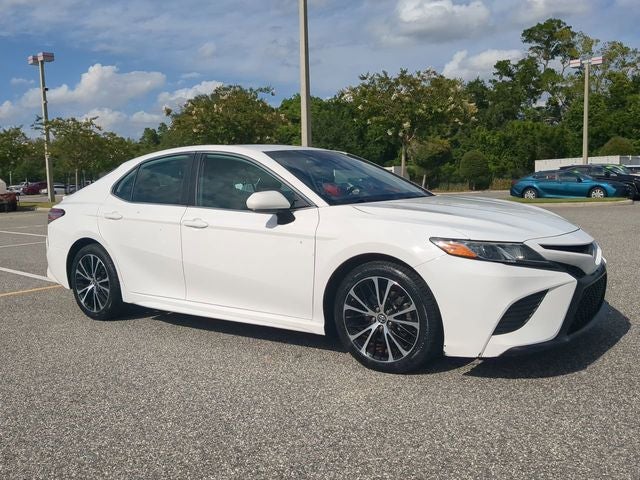 2019 Toyota CAMRY SE