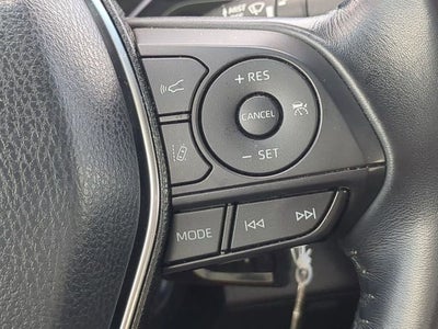2019 Toyota CAMRY SE