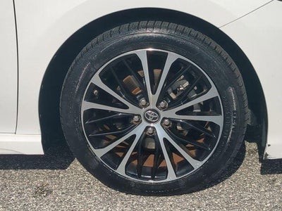 2019 Toyota CAMRY SE
