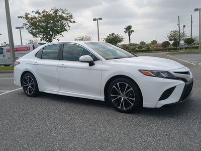 2018 Toyota CAMRY SE
