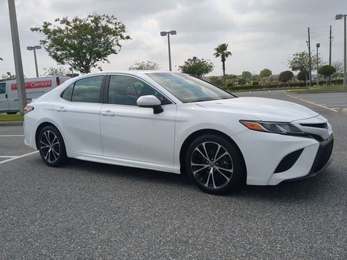 2018 Toyota CAMRY SE
