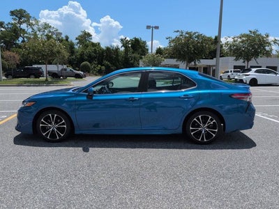 2018 Toyota Camry SE