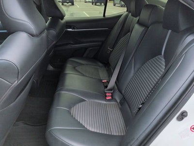 2019 Toyota Camry Hybrid SE