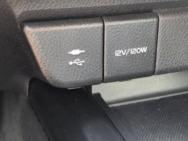 2019 Toyota Camry Hybrid SE