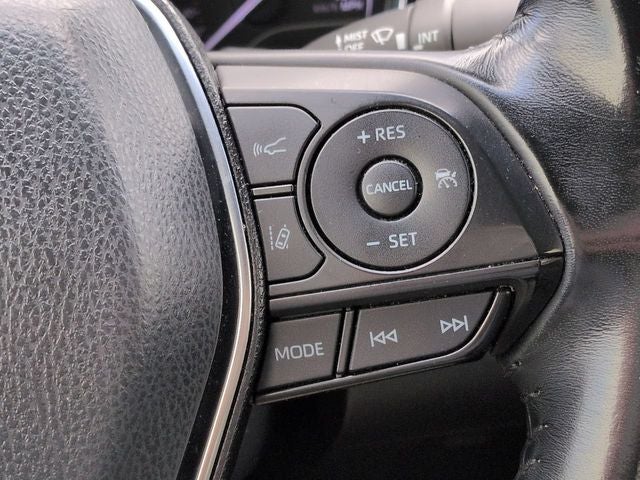 2019 Toyota Camry Hybrid SE