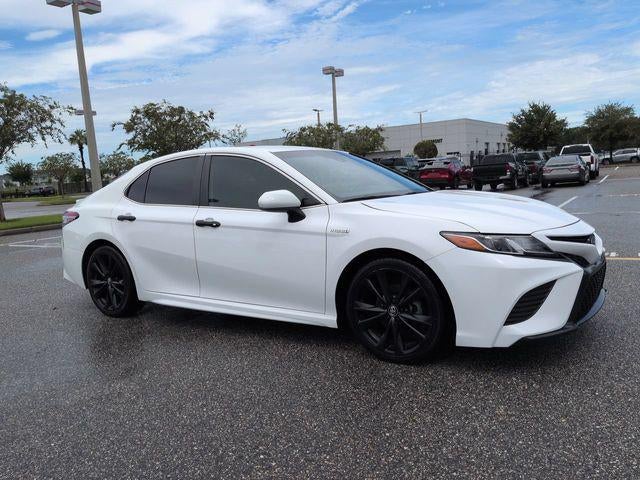 2019 Toyota Camry Hybrid SE