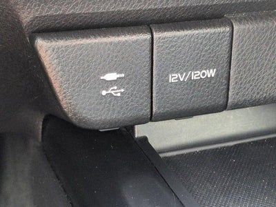 2019 Toyota Camry Hybrid SE