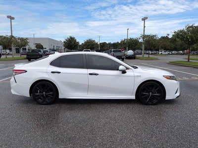 2019 Toyota Camry Hybrid SE
