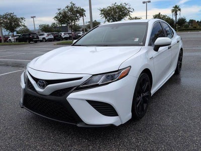 2019 Toyota Camry Hybrid SE