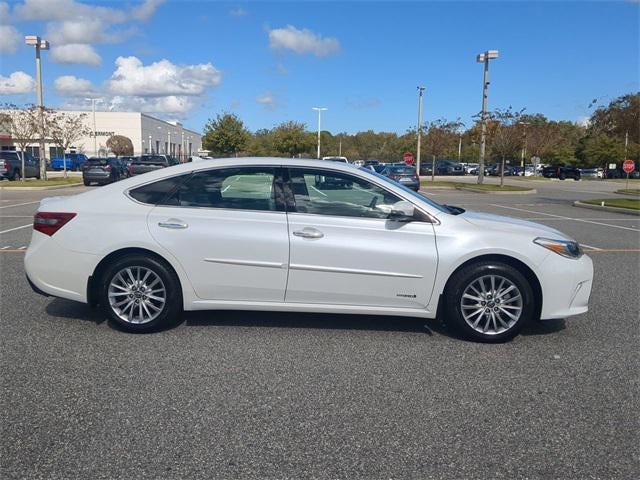 2018 Toyota AVALON HYBRID Limited