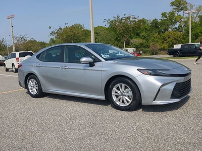 2025 Toyota CAMRY LE