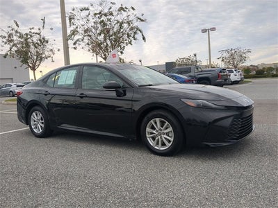 2025 Toyota CAMRY LE