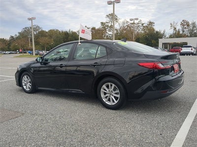2025 Toyota CAMRY LE