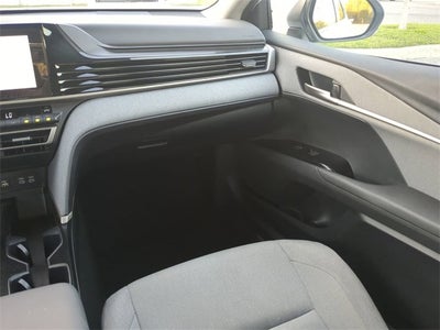 2025 Toyota CAMRY LE