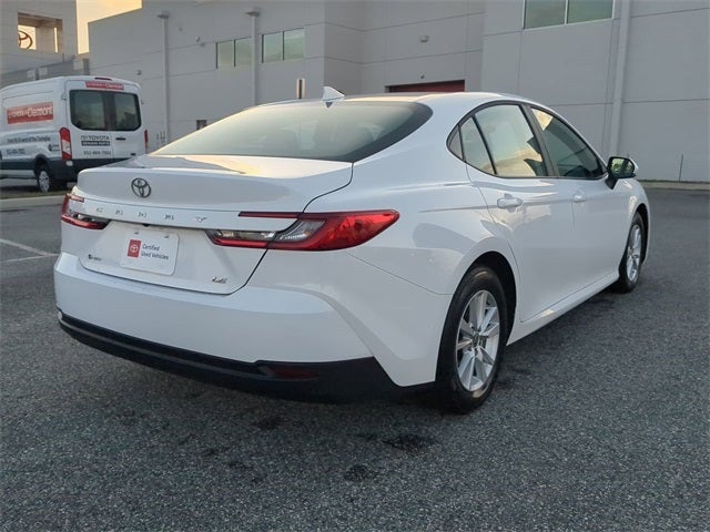 2025 Toyota CAMRY LE