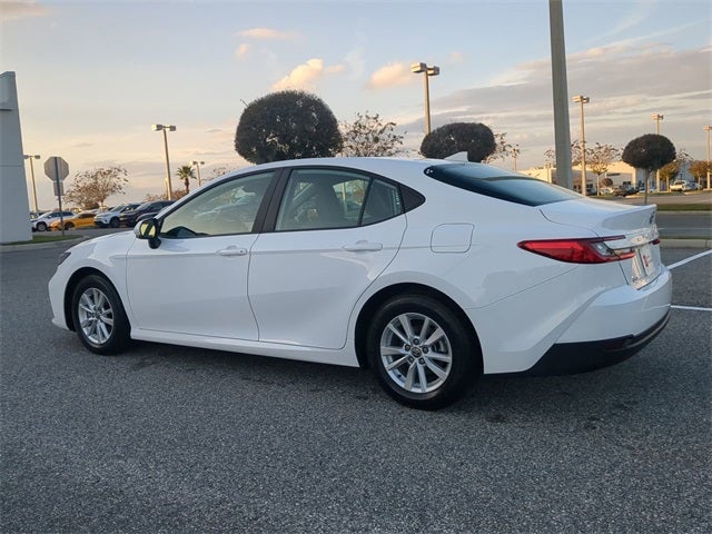 2025 Toyota CAMRY LE