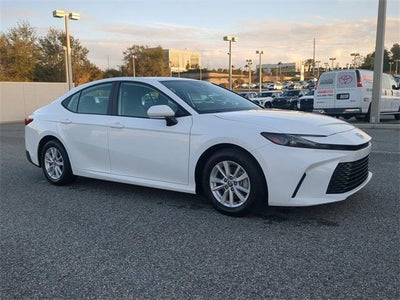 2025 Toyota CAMRY LE