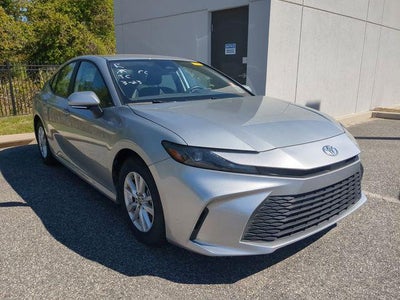 2025 Toyota CAMRY LE