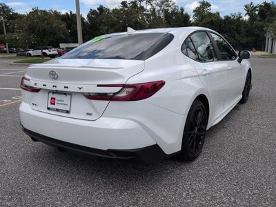 2025 Toyota Camry SE