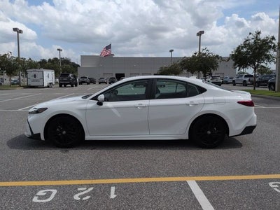 2025 Toyota Camry SE