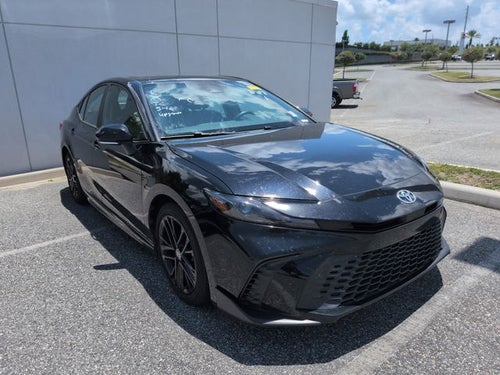 2025 Toyota CAMRY SE