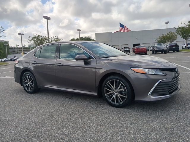 2022 Toyota CAMRY XLE