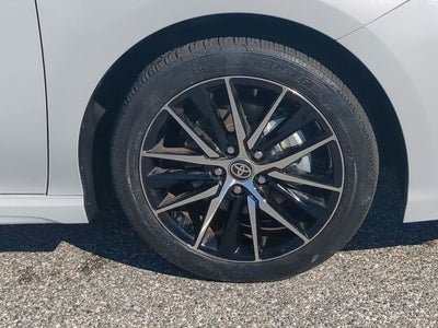 2024 Toyota CAMRY SE