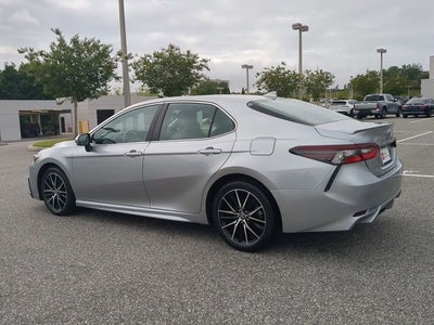 2024 Toyota CAMRY SE
