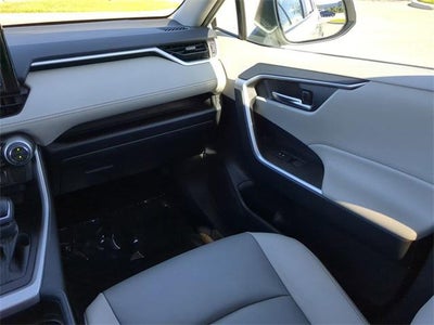 2021 Toyota RAV4 HYBRID XLE Premium