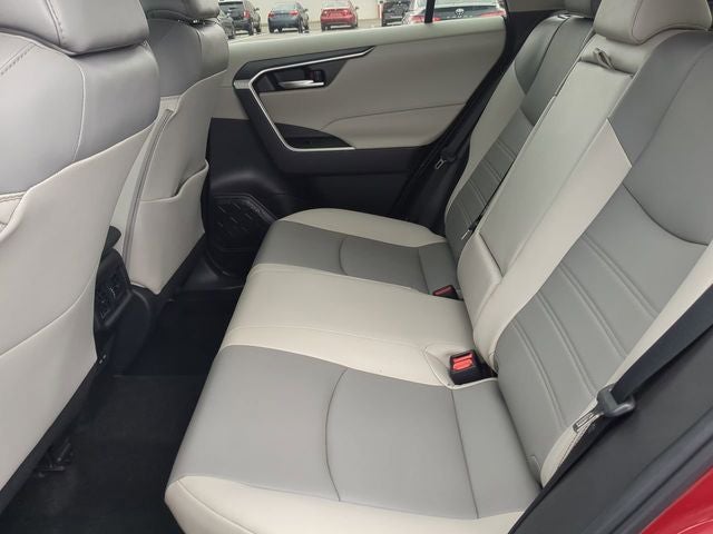 2023 Toyota RAV4 HYBRID XLE Premium