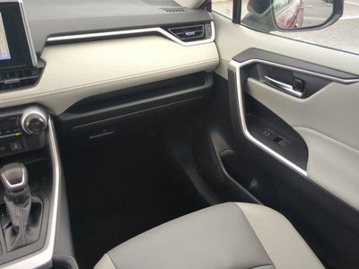 2023 Toyota RAV4 HYBRID XLE Premium